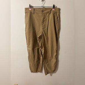 Old Navy Beige High-Rise Chino Pants Size Medium